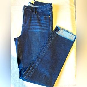 Ankle length slim jeans